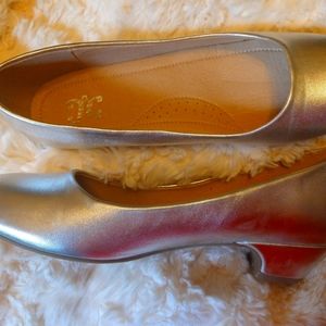 Silver heels - size 9 - worn only once!